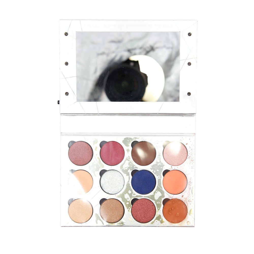 PUR - Out of the Blue - Light Up Vanity Eyeshadow Palette